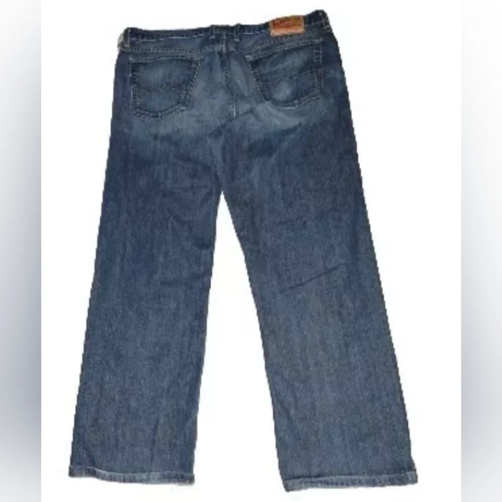Lucky Brand Blue Jeans 38 Waist